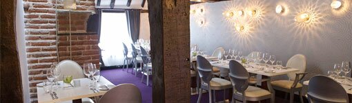 <br/>Crystal Room<br/><br/><br/>The Crystal Room is one of our more formal dining rooms on the first floor and offers formal dining in beautiful surroundings.